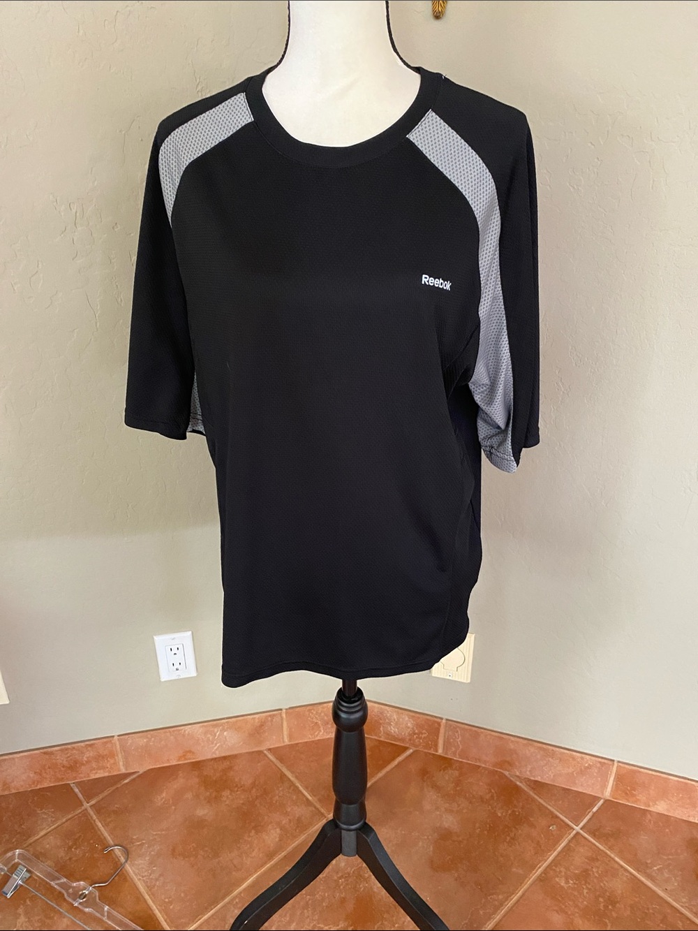 Reebok Black and Gray Athletic Tee